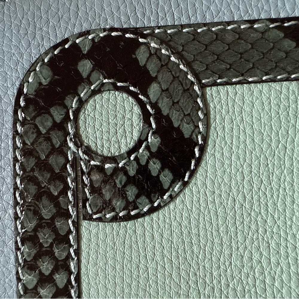 Burberry Mint Green & Black Organizer. Leather. Brand New + Tags. Agenda Poach. - Picture 3 of 7